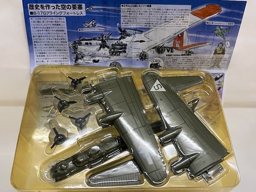 F-Toys 1:144 WWII Aircraft USAAF Boeing B-17G bomber Flying Fortress Model kit A - Picture 3 of 3