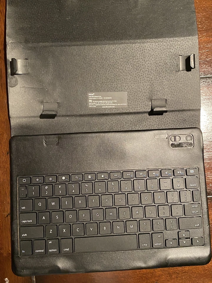 Estuche con teclado súper delgado iHome IH-IP2105B negro inalámbrico Bluetooth Foto 2 de 3