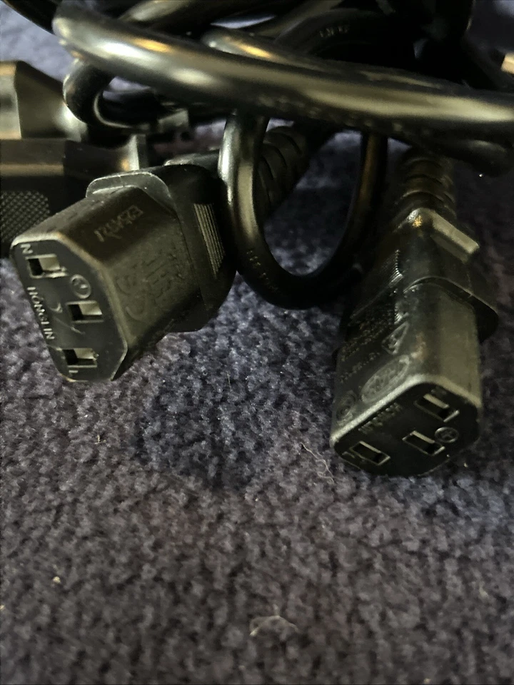 2x Display port to Dp Cable D-Port Male to Male 6' Cord & 2x Monitor Power Cords - Image 4 of 4