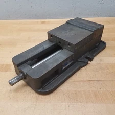 KURT Mfg. Co. D675 Anglock 6" Precision Machinist Vise - USED