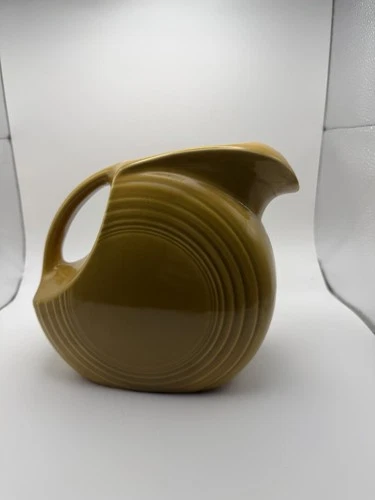 Vintage Original Fiesta FiestaWare Disk Water Pitcher in Merigold – 67oz