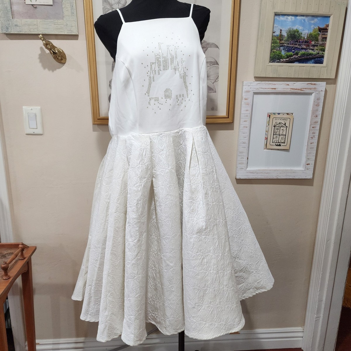11/7値下げ⇩美品☆アナハイムディズニーファンタジーランド ディズニードレス The Dress Shop Castle Dress Fantasyland White XL Rare Disney Parks