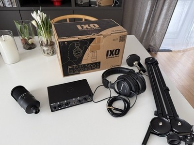 Steinberg IXO22 2x2 USB C 24bit 2.0 Audio Interface mit RODE Mikrofon Halterung
