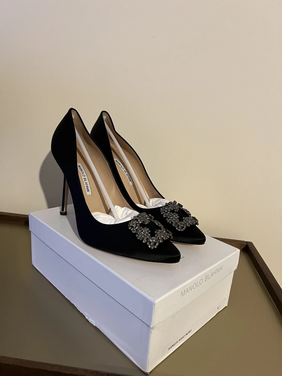 Manolo blahnik on sale hangisi