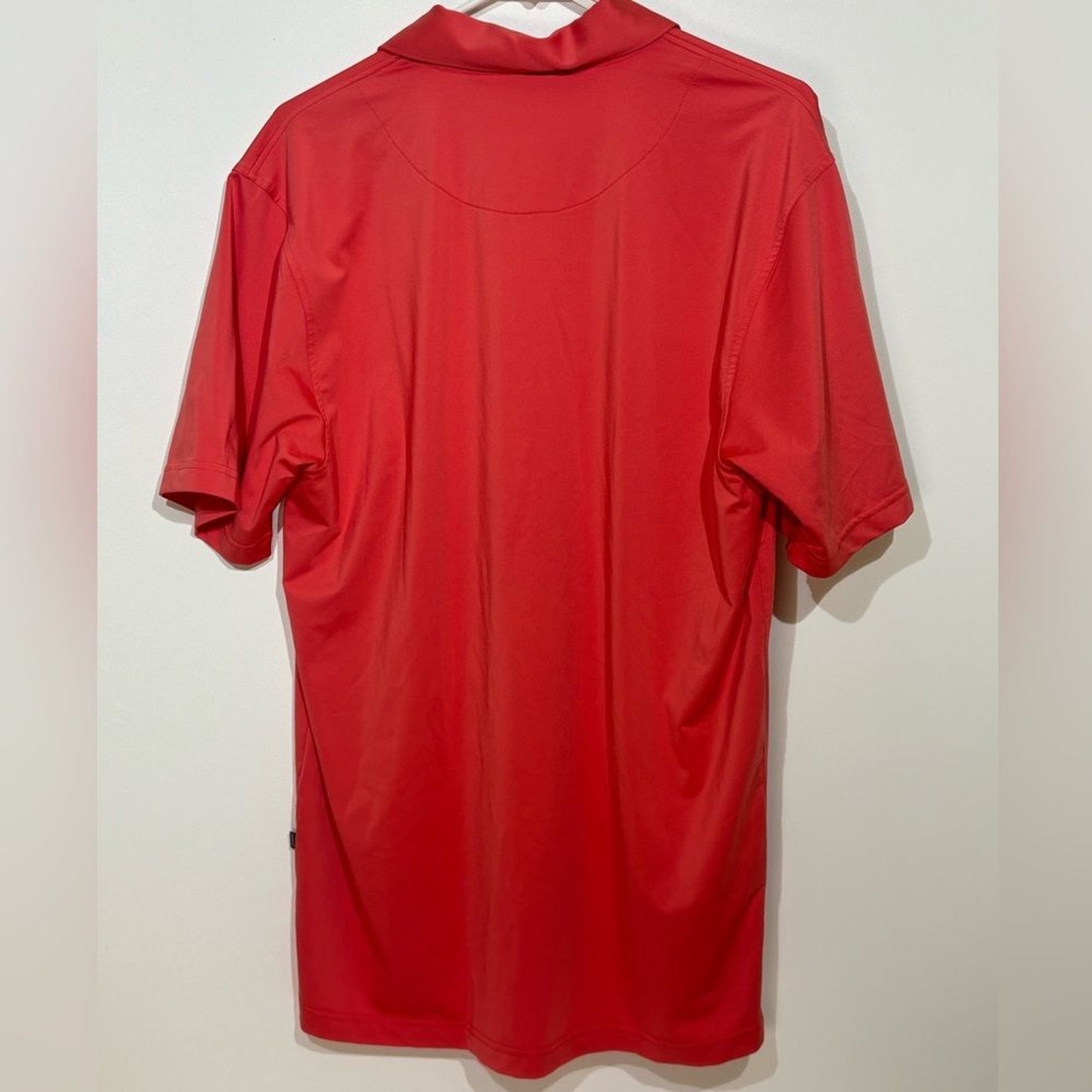 STRAIGHT DOWN Performance Tech Polo in Coral - M - image 3