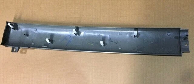 FITS 2005-2007 MITSUBISHI GALANT GARNISH MR975290XA -  NEW OEM - Imagem 2 de 3