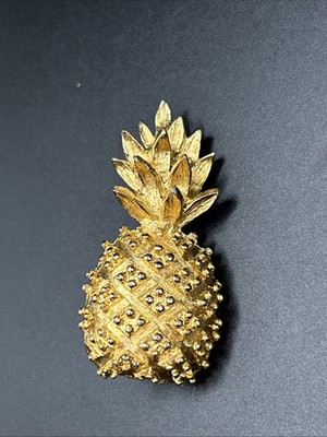 Vintage Gold Tone Pineapple Brooch Fruit Tropical 2 