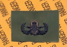 EOD Explosive Ordnance Disposal OD Green & Black BDU badge patch 