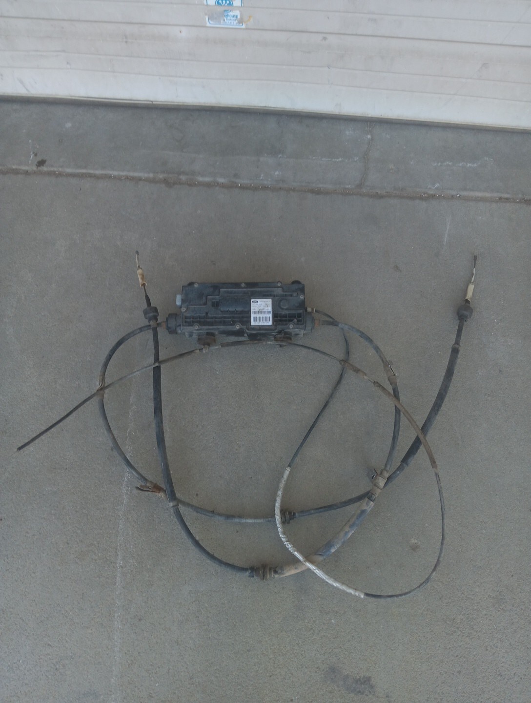 20052009 LAND RANGE ROVER SPORT L320 LR3 PARKING BRAKE ACTUATOR MOTOR