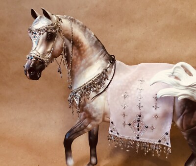 Arabian Presentation Set
