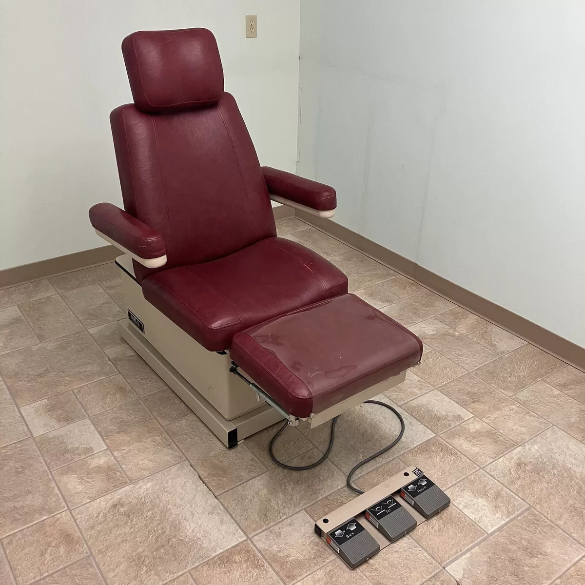 Podiatry treatment online chair