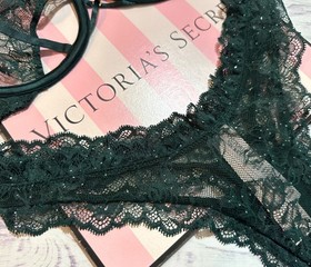 Victoria&rsquo;s Secret Lace Shine Shimmer Unlined Peekaboo Balconette Bra Set