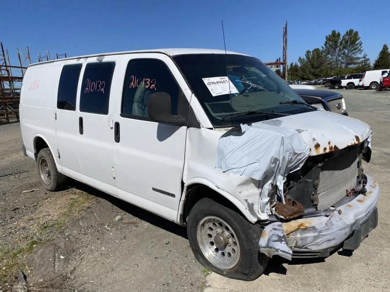 Radiator 8-305 With AC 96-02 CHEVROLET EXPRESS 1500 VAN 15762438 - Image 4 of 4