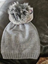 NWT Knit Beanie With Faux Fur Lining Waterfall Rhinestone OS