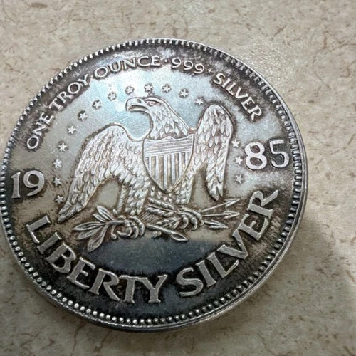 A-Mark Liberty Silver Round 1985 1 Troy Ounce .999 Fine Silver Coin Collectible