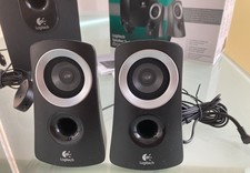 Enceintes Logitech Z313 avec caisson de basses et 2 enceintes satellites