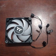 Thermaltake Riing Plus 12 LED RGB Radiator Single Fan, CL-F059-PL12SW-A NEW !