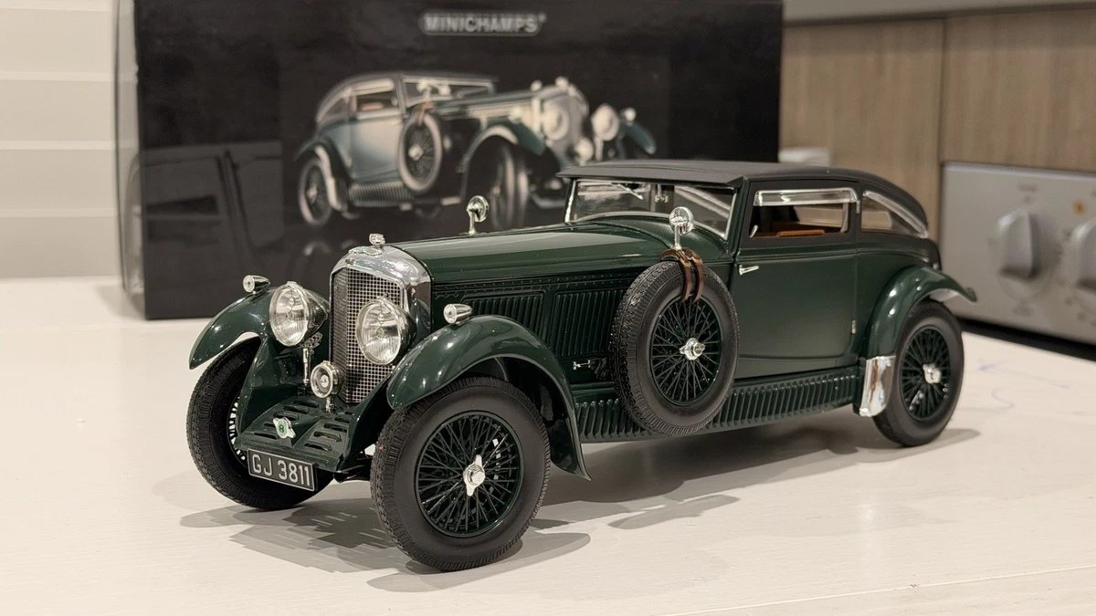 Preços baixos em Fabricação Contemporânea MINICHAMPS Escala 1:18