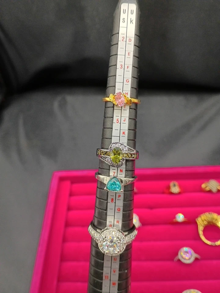 Lote de anillos vintage - ahora de moda varios colores y estilo rosa claro verde melocotón Foto 4 de 4