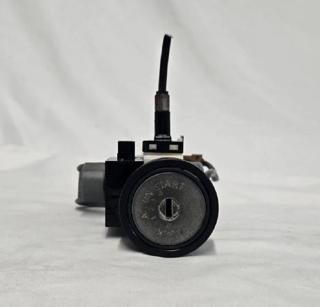 Nissan Sentra 2007-2012 interruptor de encendido sin cilindro de bloqueo con montaje de llave OEM Foto 4 de 4