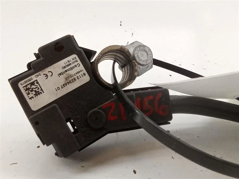 BMW F10 550i 2011-2016 batería negativa cable de tierra ternimal OEM Foto 4 de 4