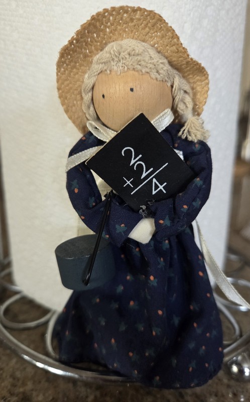 Schoolgirl Clothespin 5” Doll W/ Lunch pail & Chalkboard 