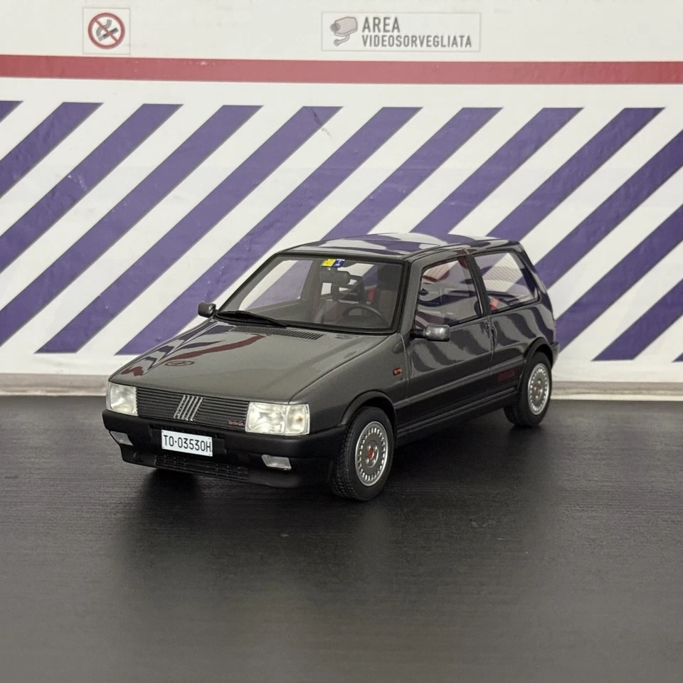 Fiat Uno Turbo i e 1988 Antiskid 1/18 Laudoracing no ottomobile no kyosho no bbr - Immagine 2 di 4