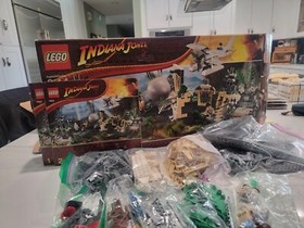 LEGO Indiana Jones: Temple Escape (7623) Missing 2 Pieces
