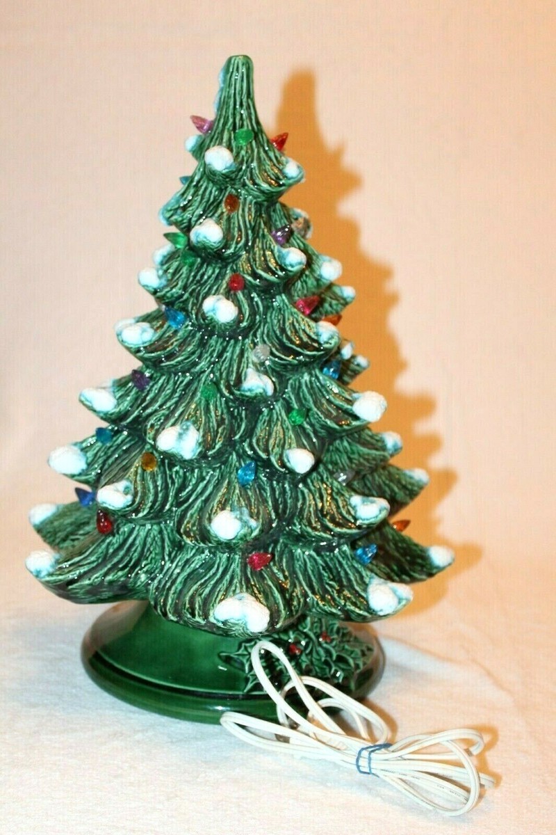 Vintage! Christmas Holiday Green Lighted Up Ceramic 16