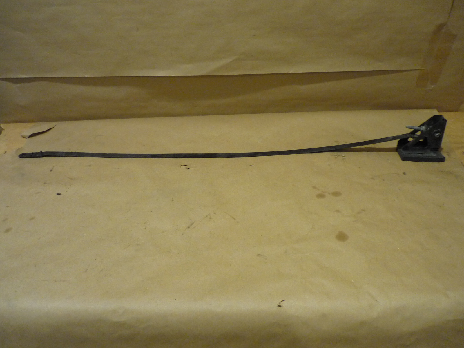 Ferrari 458 - LH Mounting Bracket & Retainer Strap For Fuel Tank - P/N 263513