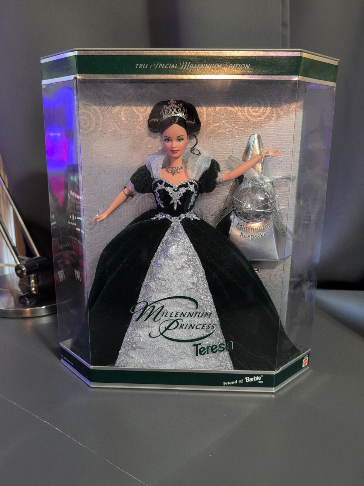 Teresa Millennium Princess Doll Barbie TRU Limited Edition #25504. Sealed NIB.