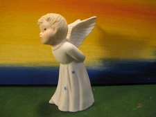 Lefton Cute Porcelain Angel Kiss Figurine