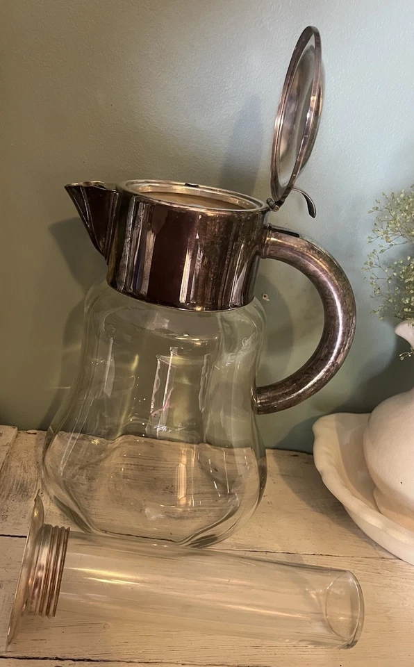 JARRA DE LIMONADA RETRO CLÁSICA DE LOS AÑOS 30 ALEMANA DE VIDRIO/PLATEADA con COMPARTIMENTO PARA HIELO  Foto 4 de 4