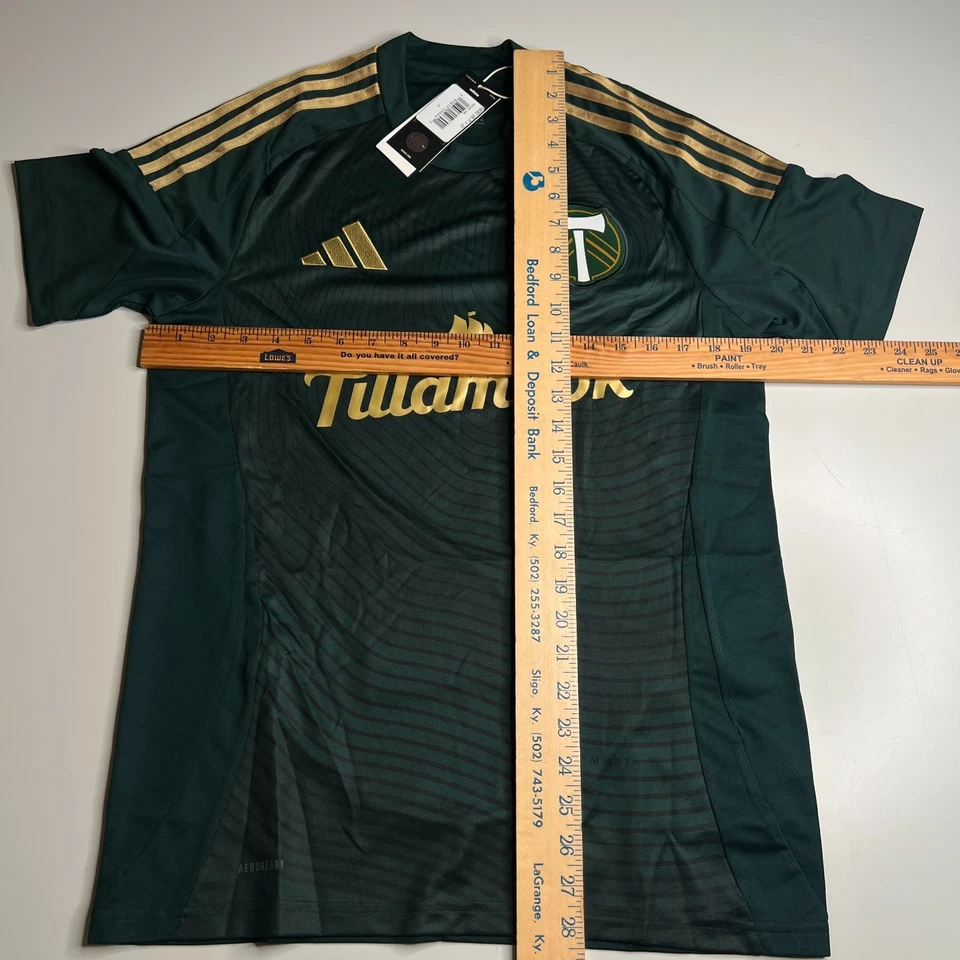 Camiseta Adidas Portland Timbers 2025 local para hombre talla M verde Tillamook MLS Foto 2 de 4