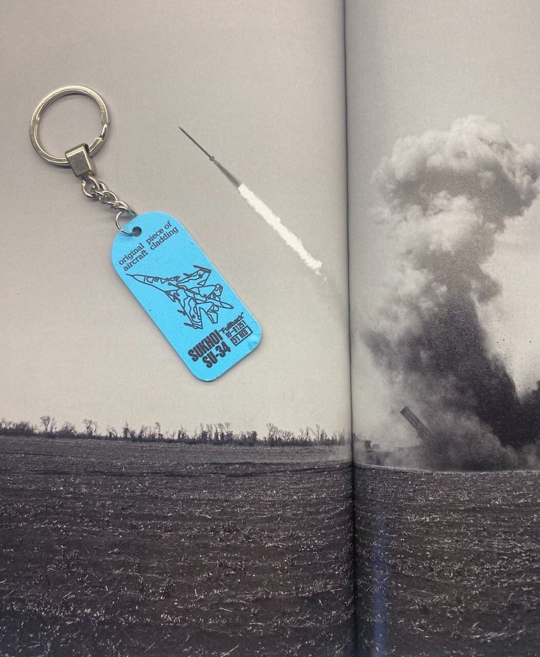 Military metal keychain. Ukrainian accessory. War Ukraine Russia.