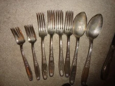 Antique 1847 Rogers Bros Silverplate Silverware Set 24 pieces