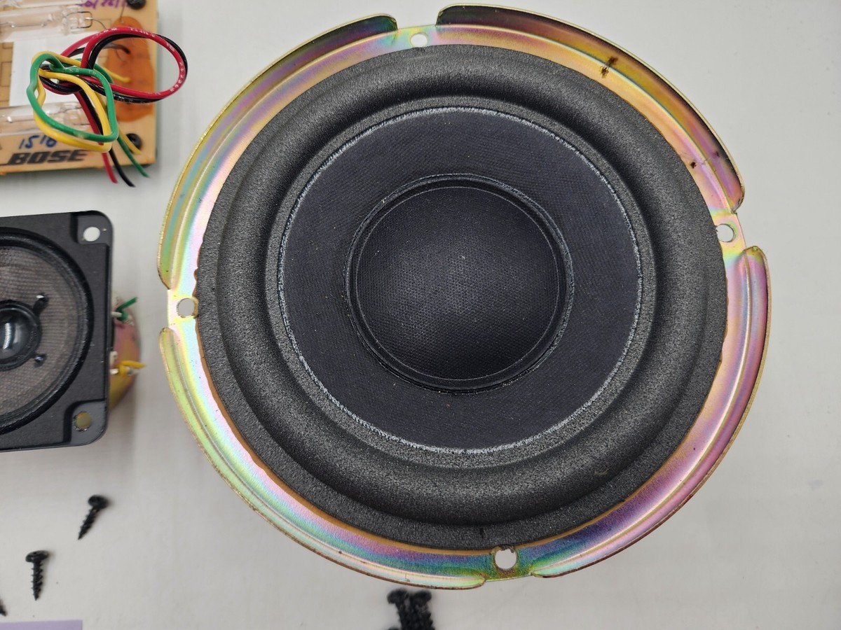 ポーズ BOSE 501Z ACOUSMASS SPEAKER SYSTEM BOSE 501Zの仕様 ボーズ