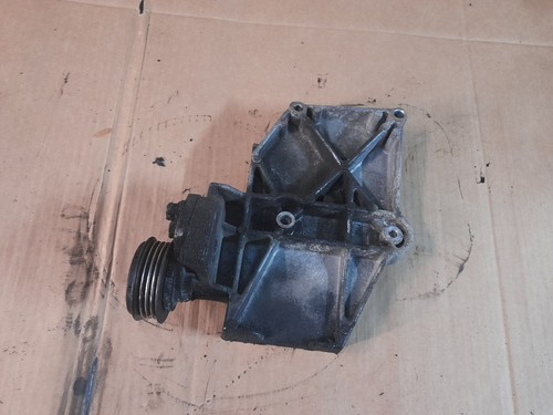 Audi A4 B5  1,9 TDI Halterung Klimakompressor Spannrolle Rippenriemen 028260885A