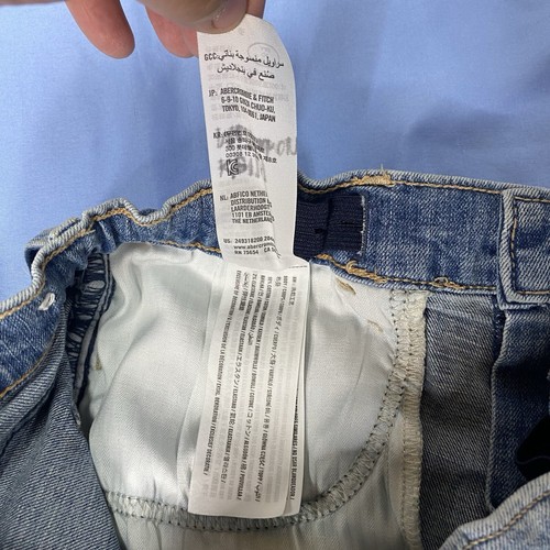 Abercrombie Kids Mid Rise Midi Jean Short Girls 15/16 / Distressed - Picture 9 of 10