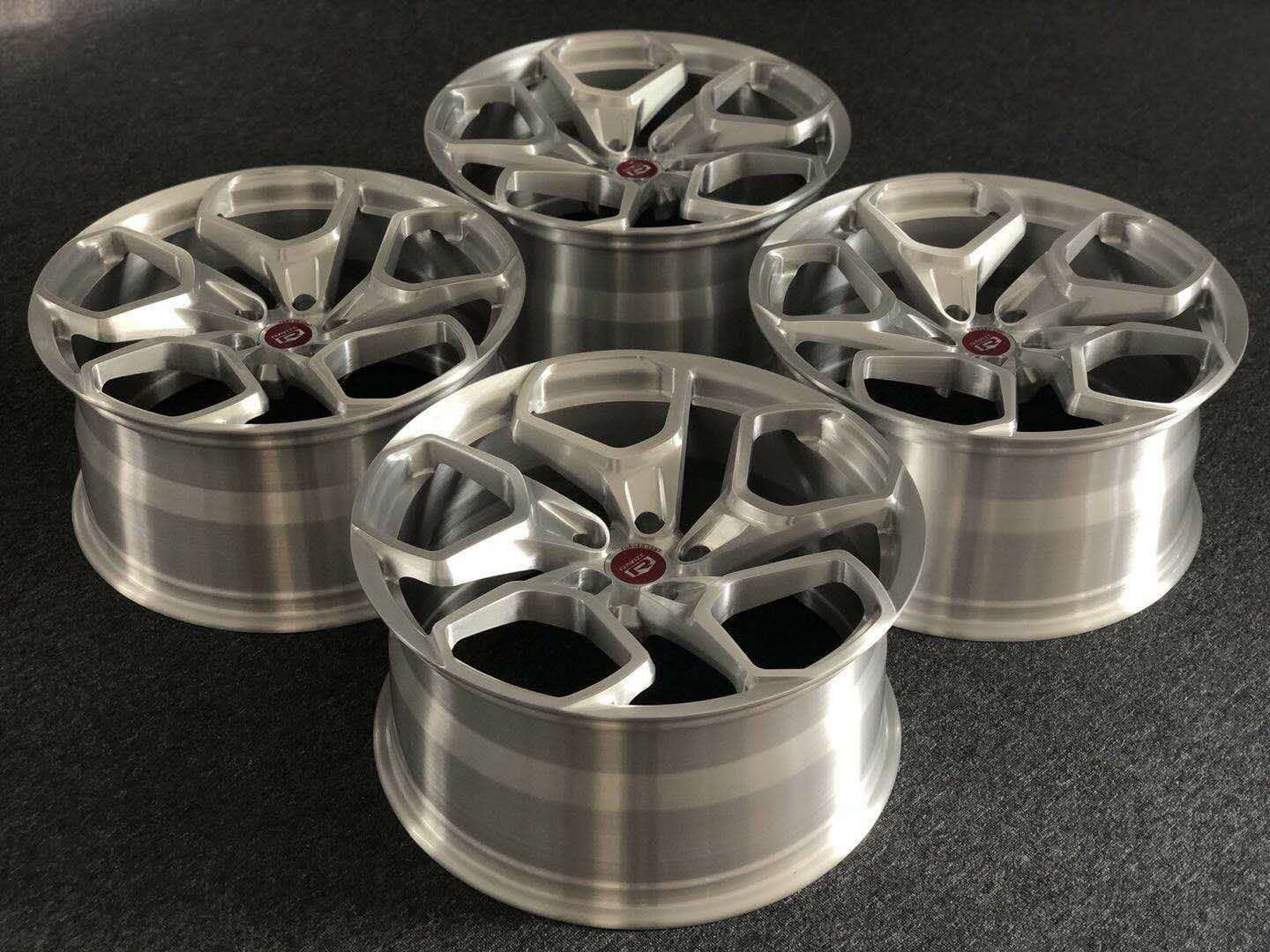 Lamborghini Urus 2018-2025 Wheel