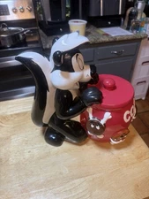 Vintage 1998 Warner Bros. Studio 12" Pepe Le Pew Red Looney Tunes Cookie Jar