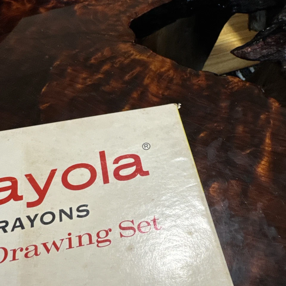 Crayones Crayola 1958 vintage - No. Juego de dibujo 72 colores ¡COMPLETO! Con libros Foto 4 de 4