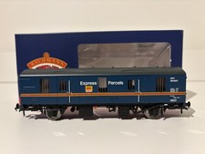 Bachmann OO Gauge 39-555Z BR Mk 1 NPV Ex CCT Van Red Star Express Parcels LTD ED
