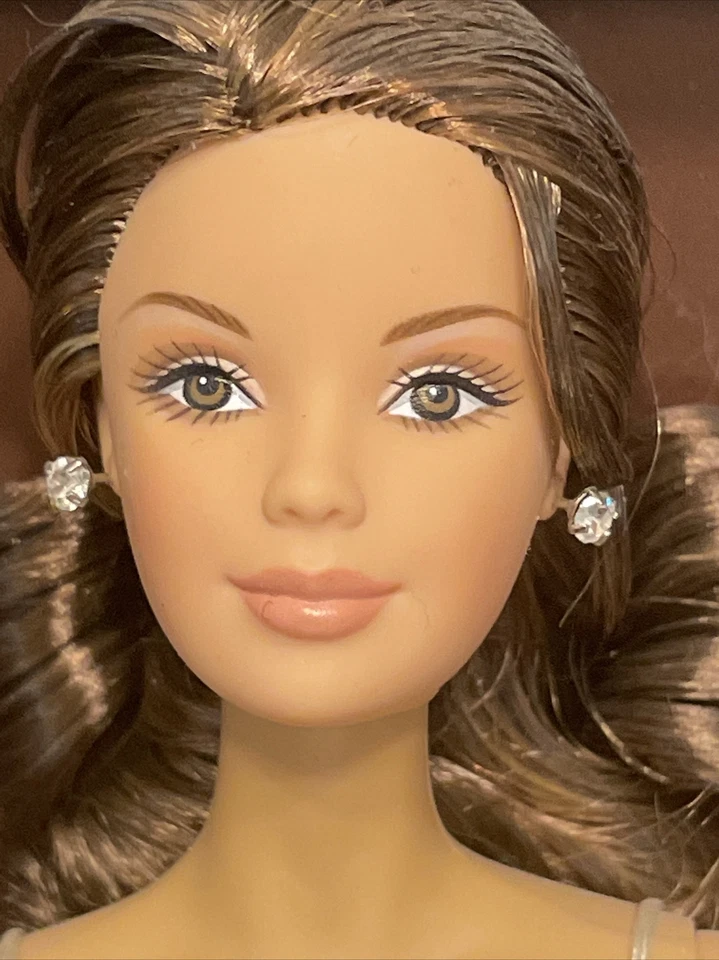 Monique Lhuillier Bride Barbie Doll Brunette Gold Label Read - Image 3 of 4