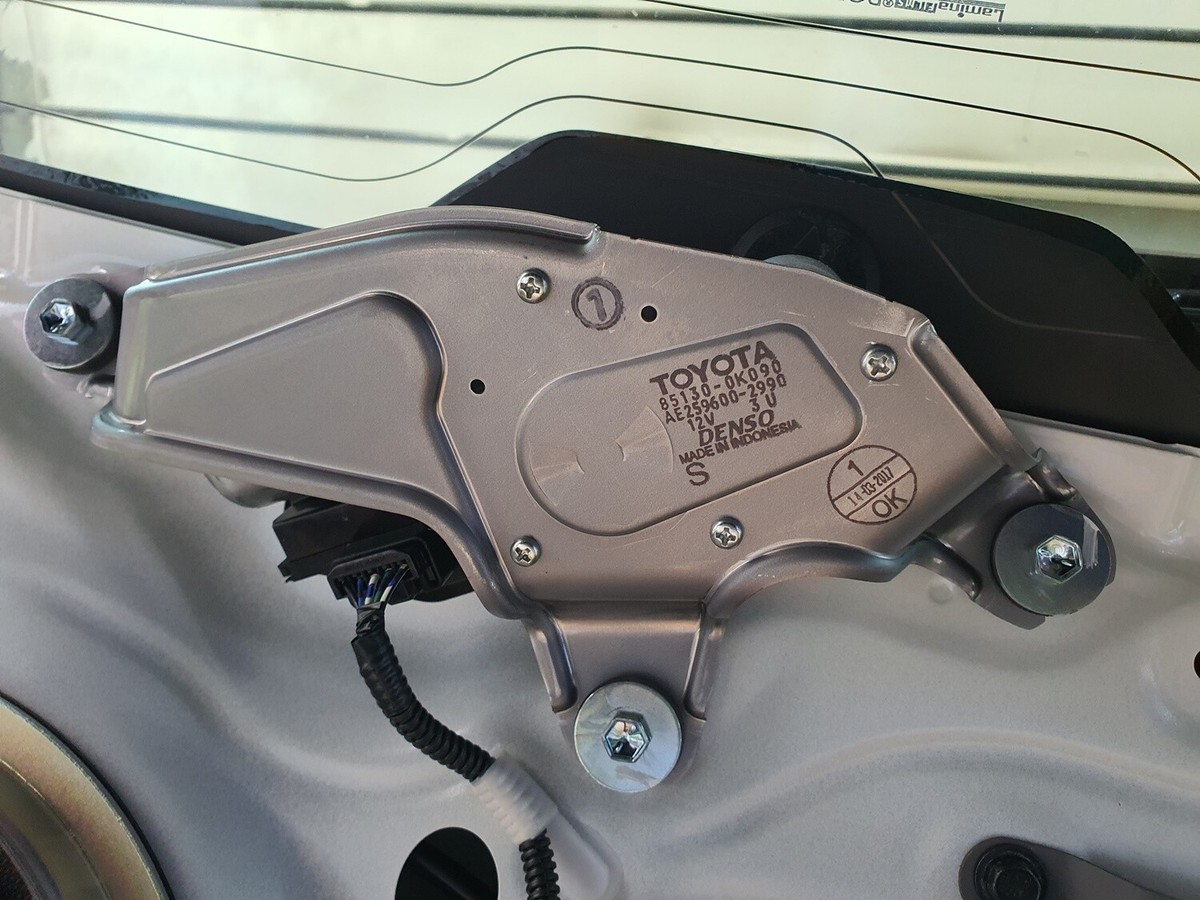 85130-0k090 Toyota Motor ASSY Rear Wiper 851300K090 Genuine OEM