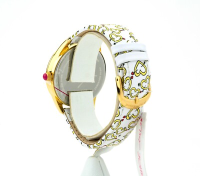 Betsey Johnson Women display picture 2