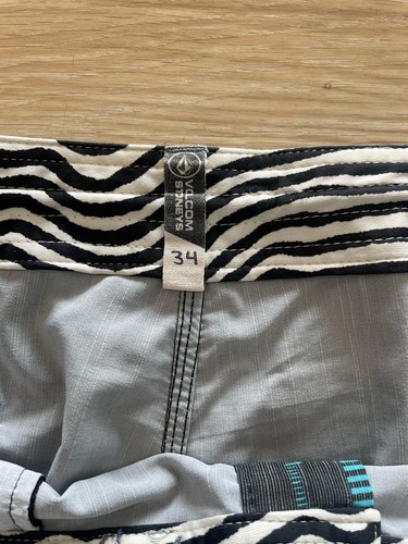 Volcom Stoneys Swim Trunks Mens 34 Gray Teal Blu Stripe 9” Inseam Logo Embroider - Picture 5 of 10