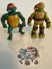 Lot of 2 Mikey- 1988/2012 Viacom Playmates TMNT  Then & Now Action Figure Set