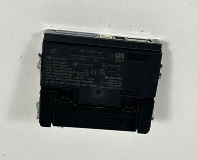 Toyota Yaris IV Telematik Multimedia Steuergerät Telematic module 86740-02270