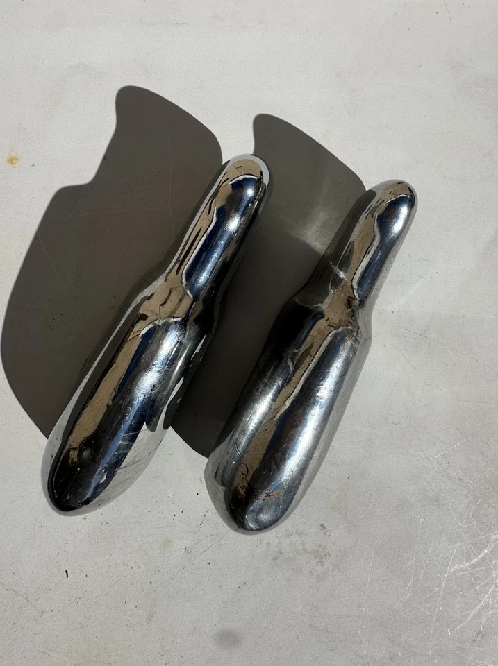 1949-1952 CHEVROLET STYLELINE DELUXE ПЕРЕДНИЙ БАМПЕР ПРЕДОХРАНИТЕЛИ ОРИГИНАЛЬНЫЙ Б/У-(ПАРА) - Изображение 3 из 4